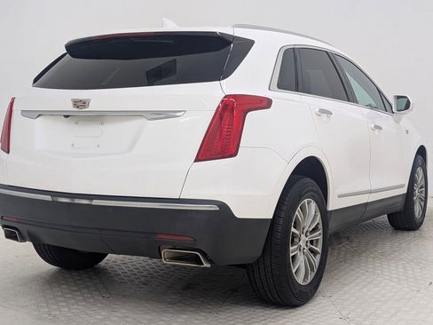Used 2017 Cadillac XT5 Luxury w/ Driver Awareness Package image 8
