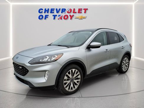 Used 2022 Ford Escape Titanium image 4