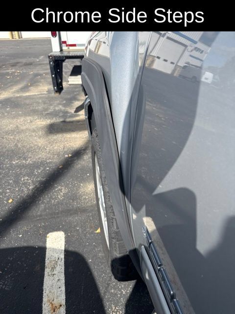 Used 2011 Chevrolet Silverado 2500 LTZ AWD/4WD image 7