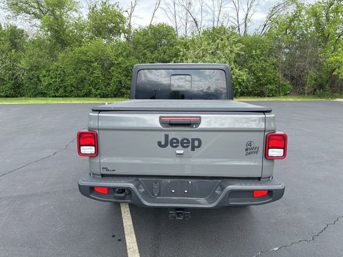 Used 2022 Jeep Gladiator Mojave AWD/4WD image 4