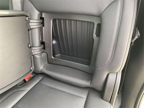 Used 2024 GMC Sierra 1500 SLT image 38