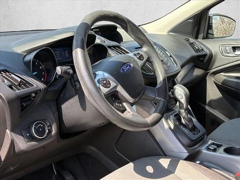 Used 2015 Ford Escape SE image 12