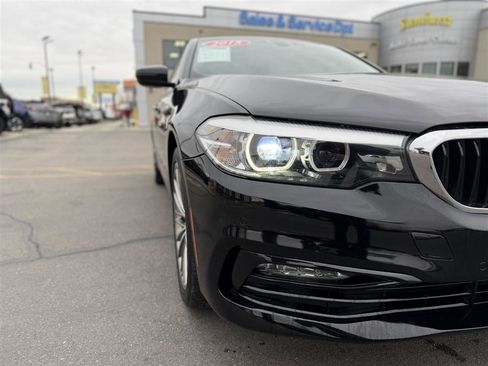 Used 2018 BMW 530i xDrive image 9