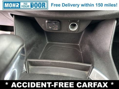 Used 2021 Chevrolet Traverse LT w/ LT Premium Package image 22