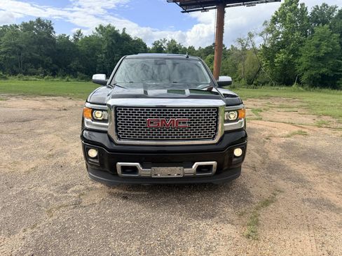 Used 2015 GMC Sierra 1500 Denali w/ Driver Alert Package AWD/4WD image 8