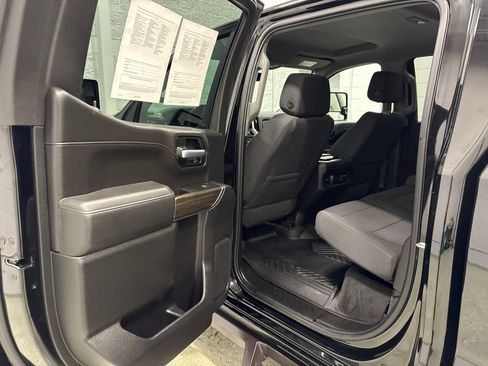 Used 2020 Chevrolet Silverado 1500 LT Trail Boss AWD/4WD image 31