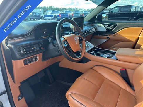 Used 2024 Lincoln Aviator Black Label w/ Jet Package image 9