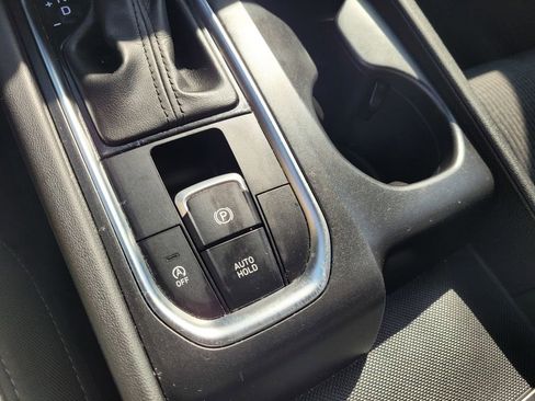 Used 2020 Hyundai Santa Fe SE FWD image 22