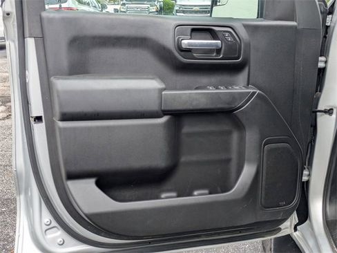 Used 2020 Chevrolet Silverado 1500 Custom w/ Custom Value Package image 9