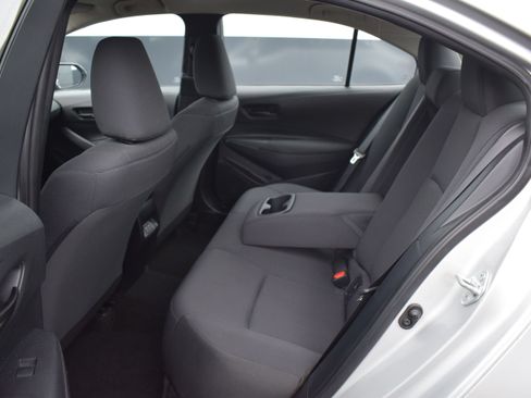 Used 2024 Toyota Corolla LE FWD image 12
