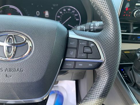 Used 2021 Toyota Sienna Limited AWD/4WD image 28