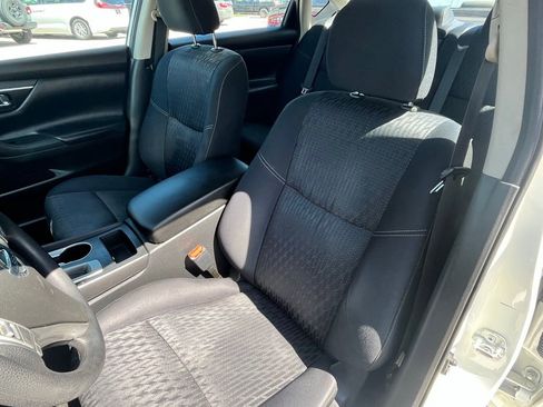 Used 2016 Nissan Altima 2.5 S w/ Power Driver Seat Package FWD image 13