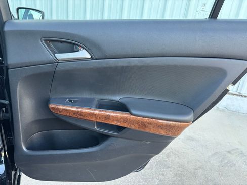 Used 2012 Honda Accord EX image 31