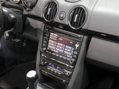 Used 2011 Porsche Boxster Spyder image 55