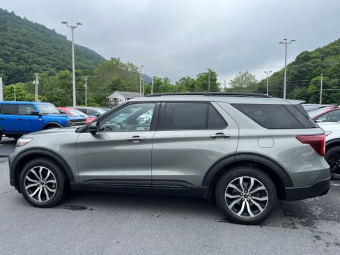 Certified 2020 Ford Explorer ST w/ Premium Technology Package AWD/4WD image 7