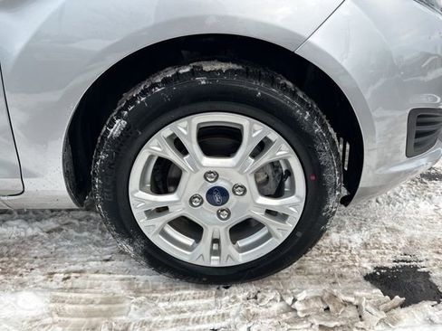 Used 2016 Ford Fiesta SE image 27