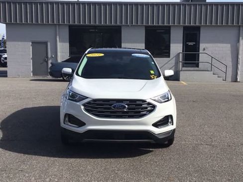 Certified 2021 Ford Edge SEL w/ Convenience Package image 3