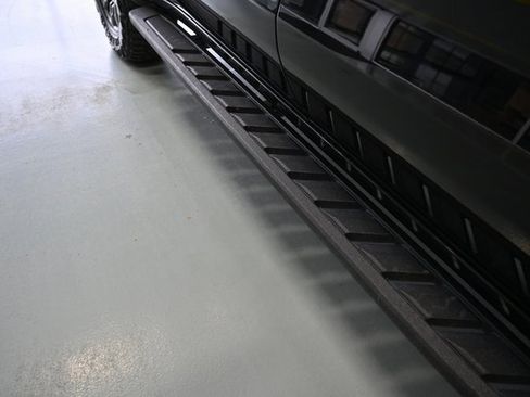 Used 2024 GMC Sierra 1500 AT4X image 33