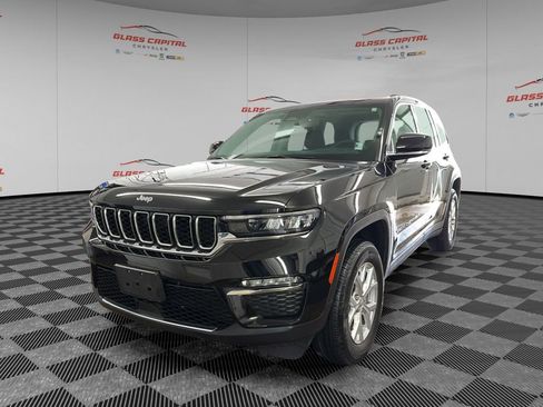 Used 2023 Jeep Grand Cherokee Limited AWD/4WD image 3