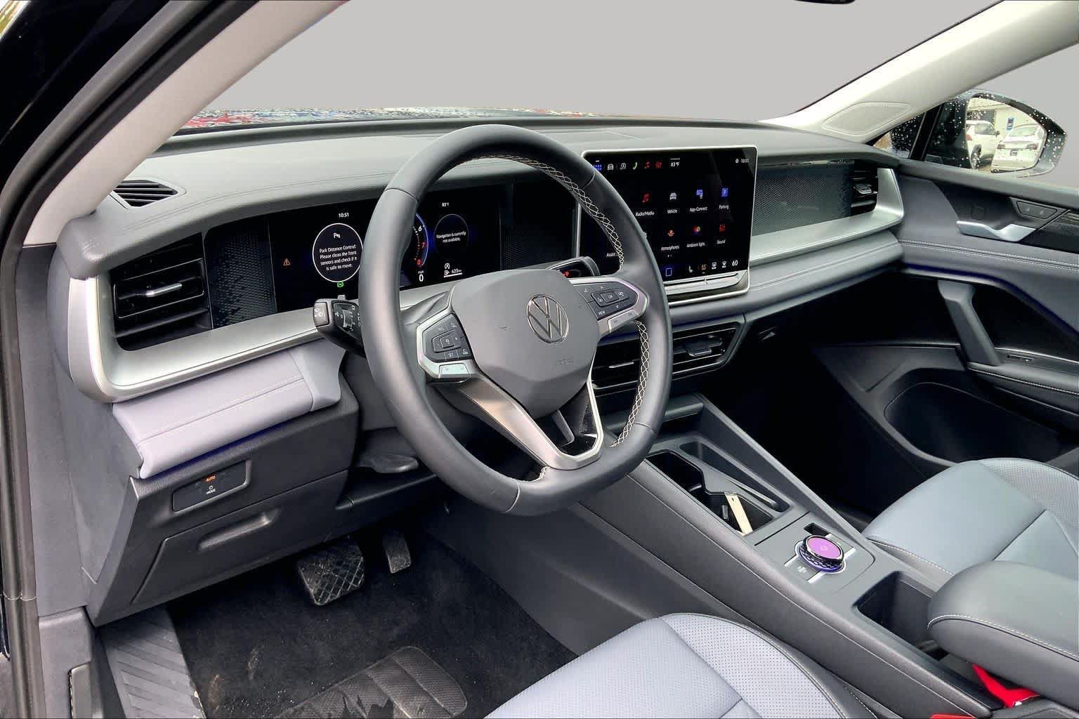 Used 2026 Volkswagen Tiguan SE FWD image 18
