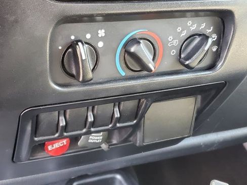 Used 2004 Jeep Wrangler Sport image 10