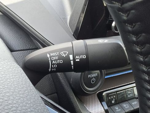 Used 2024 Toyota Prius XLE FWD image 16