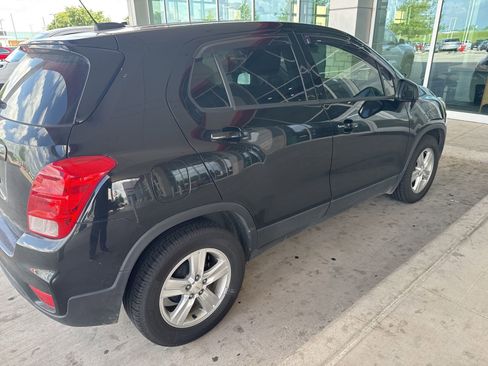 Used 2020 Chevrolet Trax LS w/ Tint and Cruise Package FWD image 15