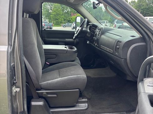 Used 2008 Chevrolet Silverado 3500 LT w/ Snow Plow Prep Package AWD/4WD image 12