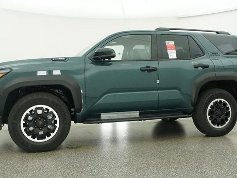 New 2026 Toyota 4Runner TRD Off-Road Premium AWD/4WD image 18