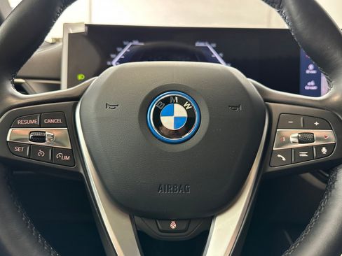 Used 2023 BMW i4 eDrive35 w/ Premium Package RWD image 10