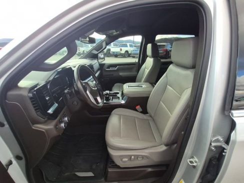 Used 2022 GMC Sierra 1500 SLT image 11