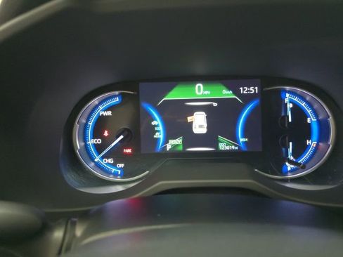 Used 2024 Toyota RAV4 SE w/ Weather Package image 20