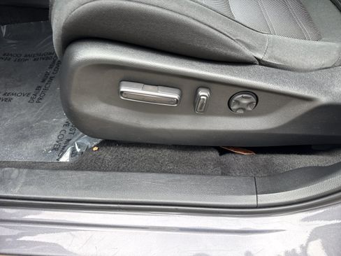 Used 2021 Honda CR-V EX image 6