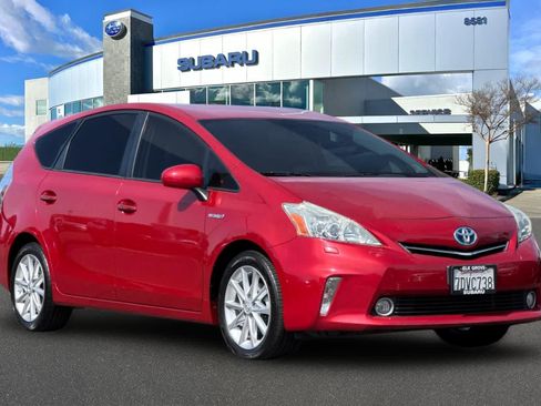 Used 2014 Toyota Prius V Five FWD image 6