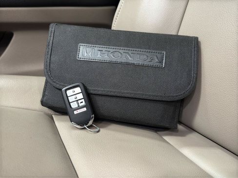 Used 2022 Honda Pilot Special Edition image 32