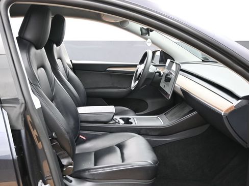 Used 2024 Tesla Model Y Long Range RWD image 38