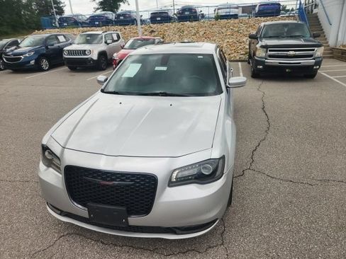 Used 2022 Chrysler 300 S RWD image 19