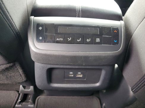 Used 2024 Nissan Pathfinder SV AWD/4WD image 12