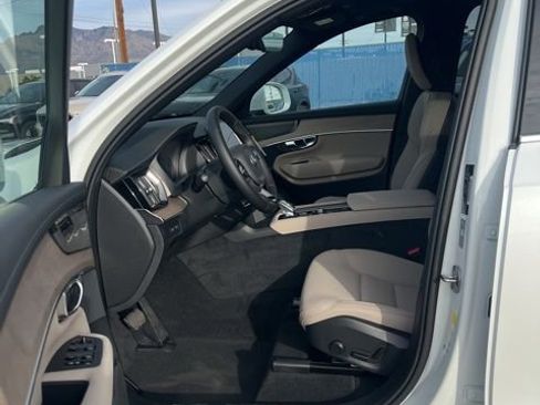 New 2026 Volvo XC90 T8 Plus w/ Protection Package Premier AWD/4WD image 23