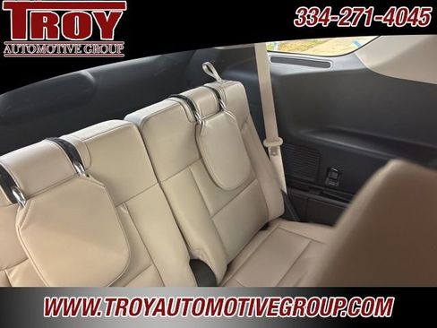 Used 2020 Ford Explorer XLT w/ Equipment Group 202A image 17