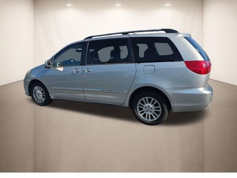 Used 2008 Toyota Sienna XLE Limited AWD/4WD image 8