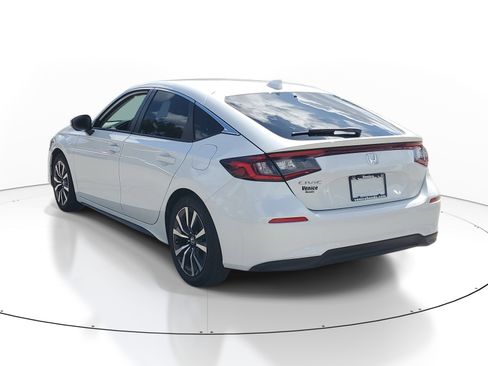 Certified 2023 Honda Civic EX-L image 4