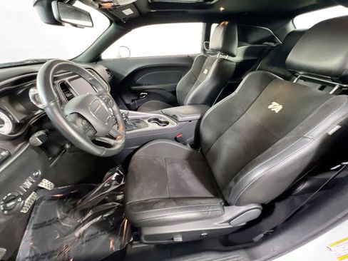 Used 2019 Dodge Challenger R/T w/ T/A Package image 22