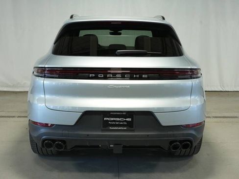 New 2026 Porsche Cayenne AWD/4WD image 12