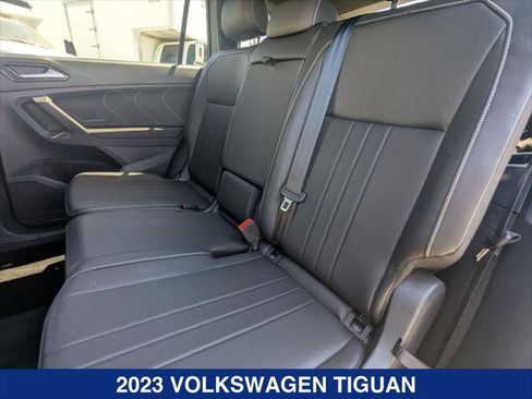 Used 2023 Volkswagen Tiguan SE R-Line FWD image 21