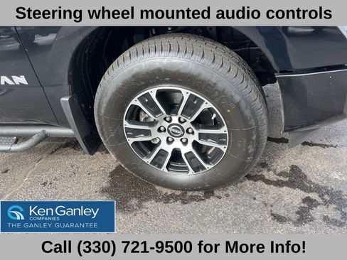 Used 2023 Nissan Titan SV w/ SV Convenience Package image 21