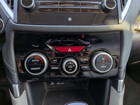 Used 2020 Subaru Forester Limited image 19