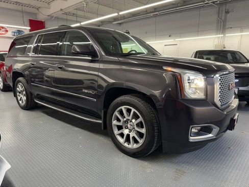 Used 2017 GMC Yukon XL Denali w/ Open Road Package image 5