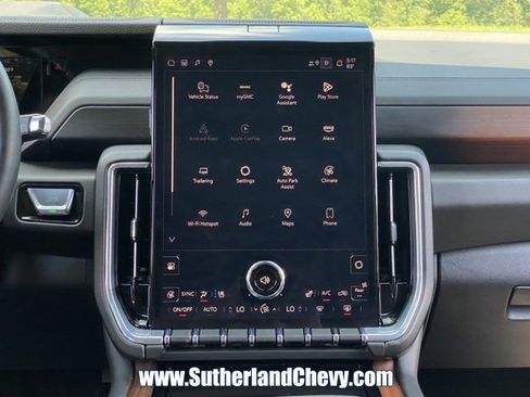 Certified 2025 GMC Yukon XL Denali image 29