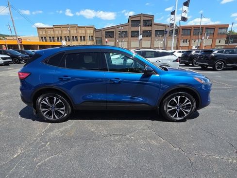 Used 2022 Ford Escape SEL w/ SEL Stealth AWD Package image 8
